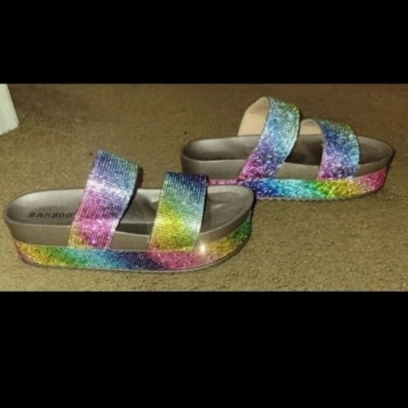 ♥︎New Rhinestone Platform Sandals♥︎ - Picture 6 of 12